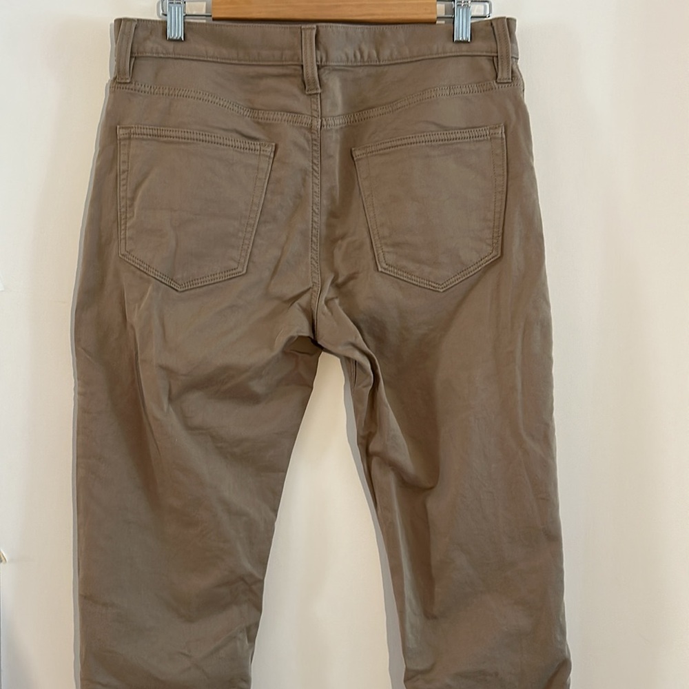 Banana Republic Slim Fit Khaki Traveler Pants - Picture 3 of 5